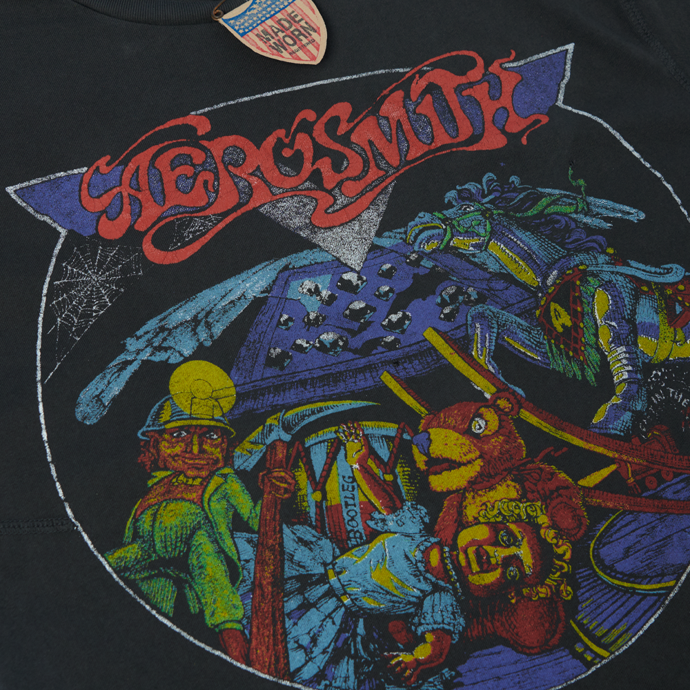 MADEWORN TOYS IN ATTIC SPACE T-SHIRT DETAIL