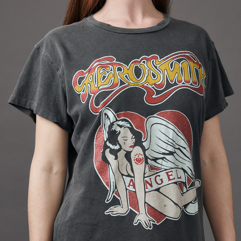 MADEWORN ANGEL LADIES T-SHIRT MODEL