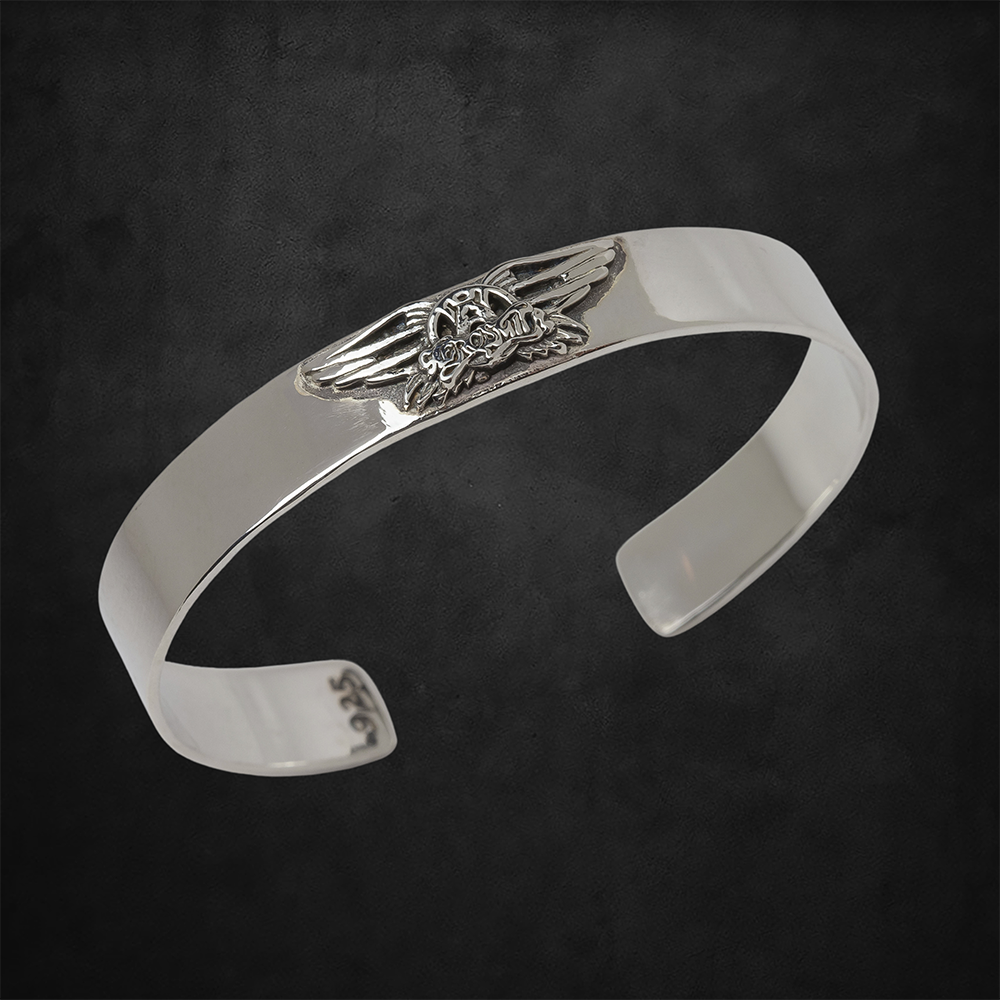 Classic Wings Cuff Side