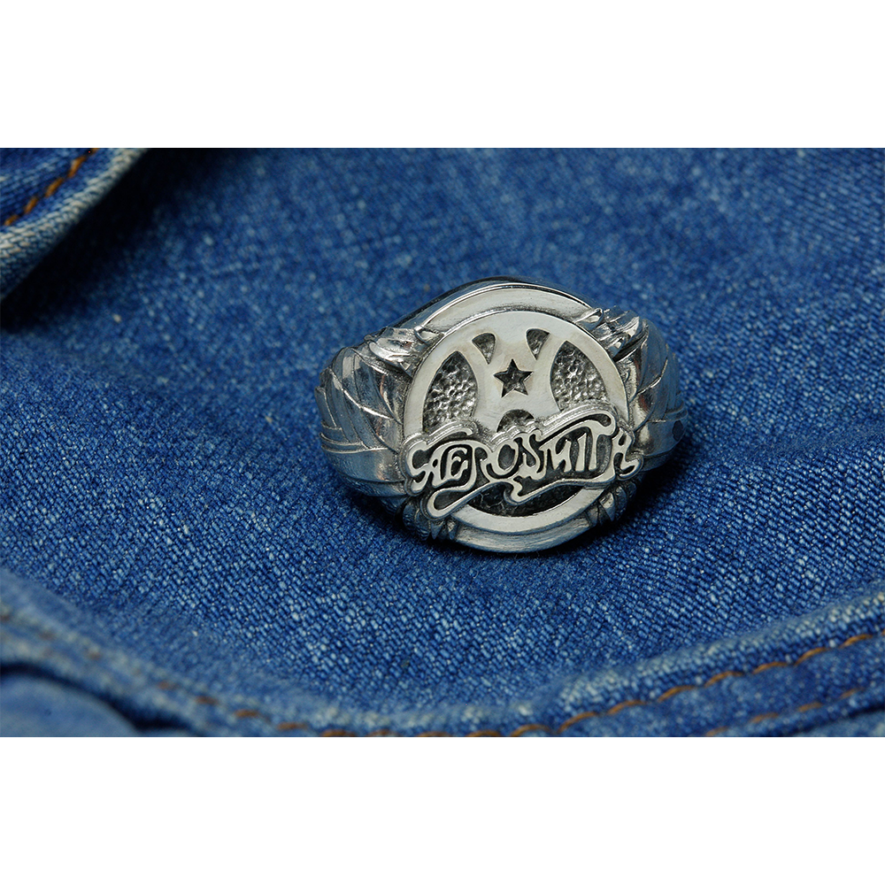 Aerosmith Classic Signet Ring Lifestyle